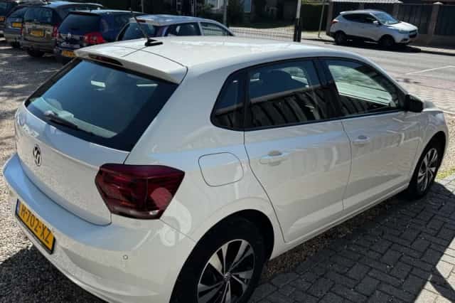 Volkswagen Polo (2020) thumbnail 4
