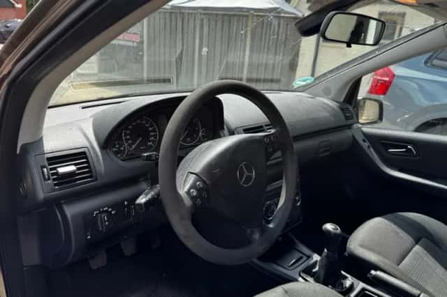 Mercedes-Benz A-Klasse (2012) thumbnail 6