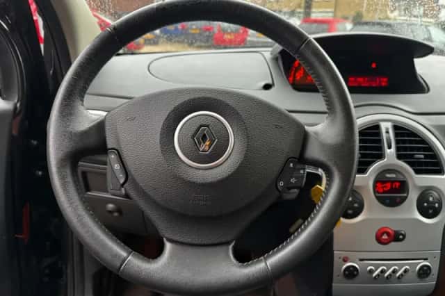 Renault MODUS (2009) thumbnail 5