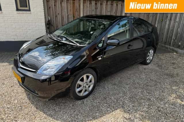 Toyota Prius (2009) thumbnail 1