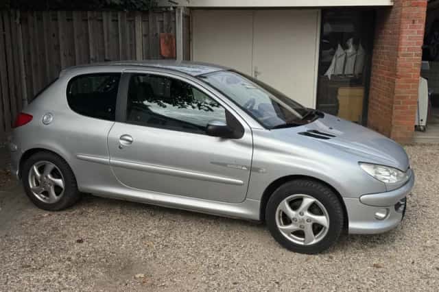 Peugeot 206 (2003) thumbnail 3