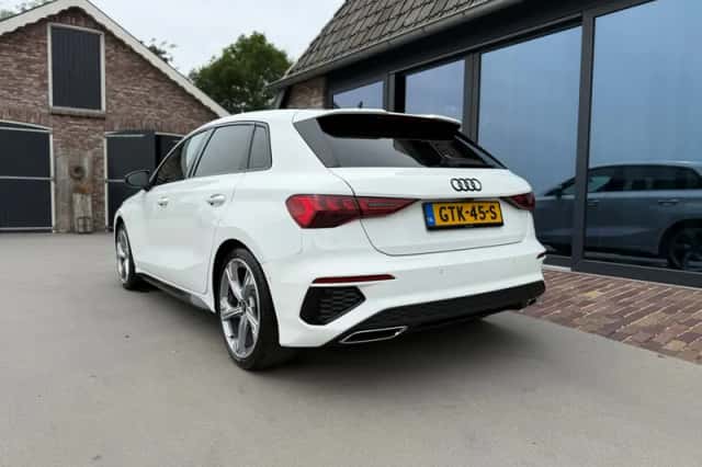 Audi A3 (2021) thumbnail 6