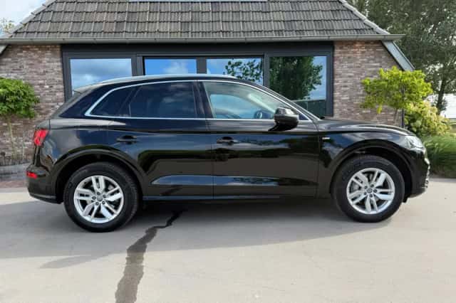 Audi Q5 (2020) thumbnail 2