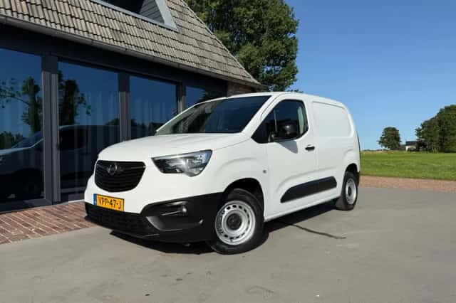 Opel Combo (2022) thumbnail 5