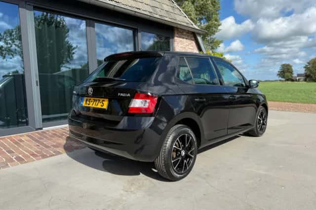 Škoda Fabia (2016) thumbnail 3