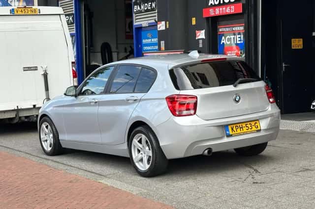 BMW 1-Serie (2012) thumbnail 2