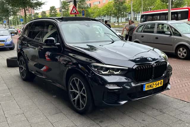 BMW X5 (2020) thumbnail 4