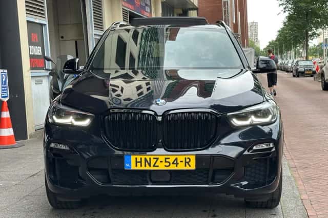 BMW X5 (2020) thumbnail 6