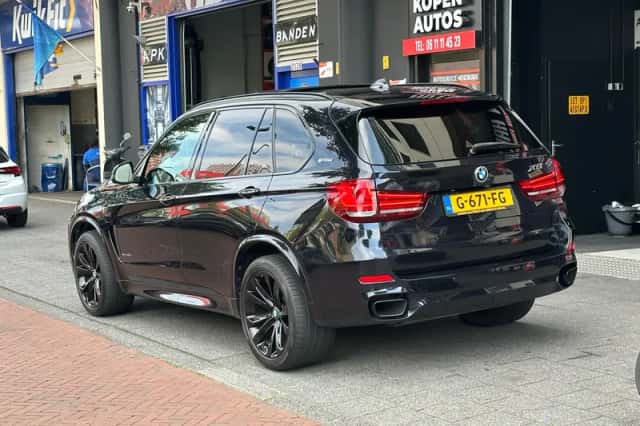 BMW X5 (2016) thumbnail 2
