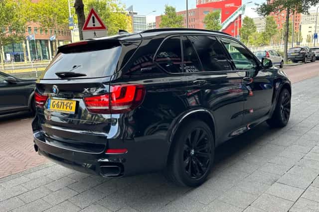 BMW X5 (2016) thumbnail 3