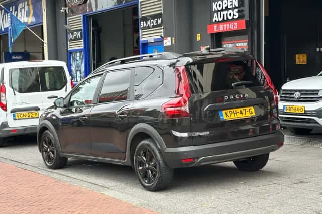 Dacia Jogger (2022) thumbnail 2
