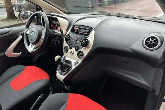 Ford Ka (2009) thumbnail 2