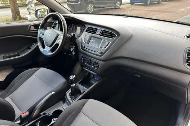 Hyundai i20 (2019) thumbnail 3
