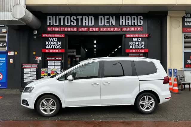 SEAT Alhambra (2015) thumbnail 5