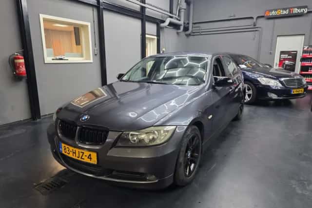 BMW 3-Serie (2009) thumbnail 1