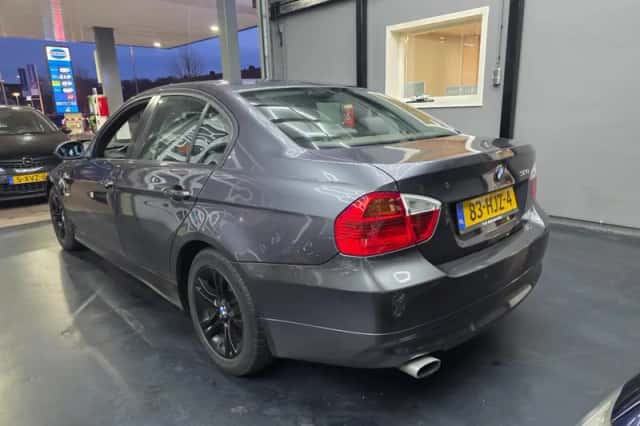 BMW 3-Serie (2009) thumbnail 4