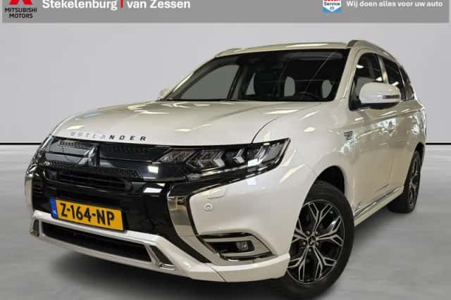 Mitsubishi Outlander (2020) thumbnail 1