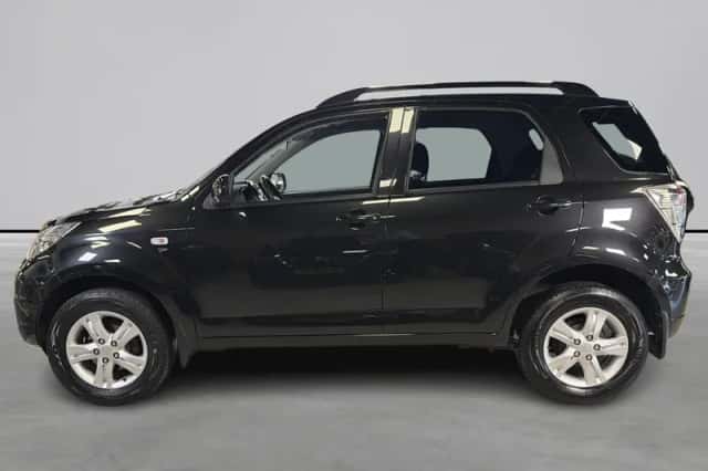 Daihatsu Terios (2012) thumbnail 2