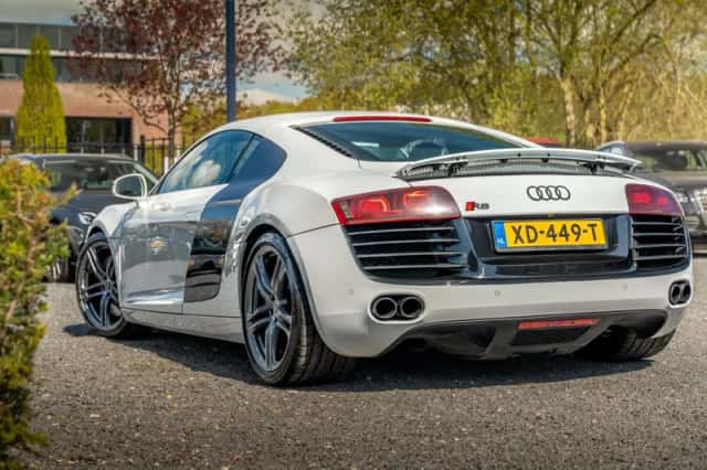 Audi R8 (2009) thumbnail 2
