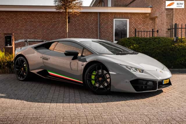 Lamborghini Huracan (2016) thumbnail 1