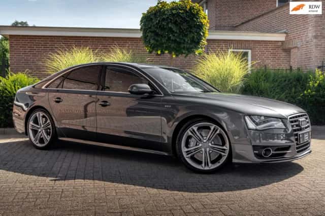Audi S8 (2012) thumbnail 1