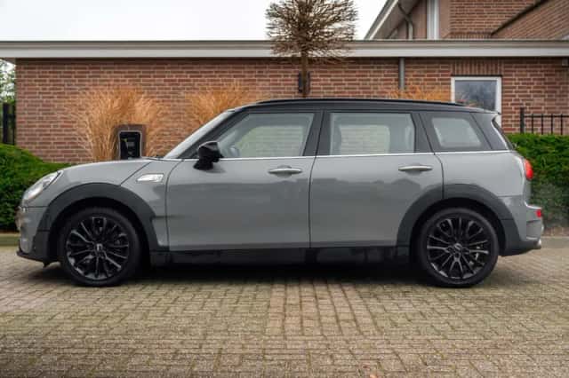 MINI Clubman (2018) thumbnail 4