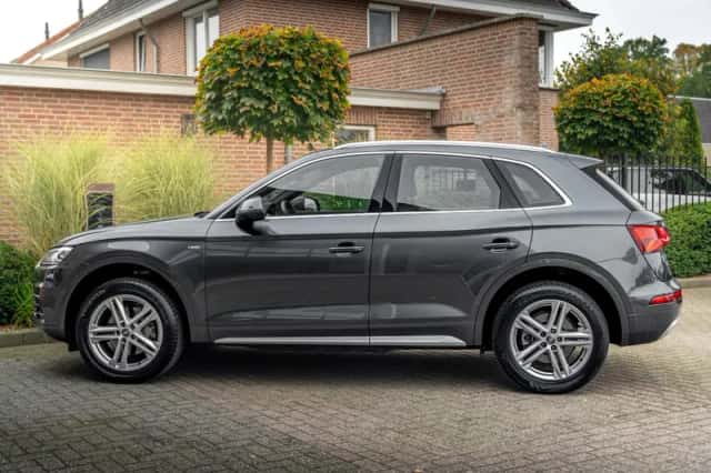 Audi Q5 (2018) thumbnail 5