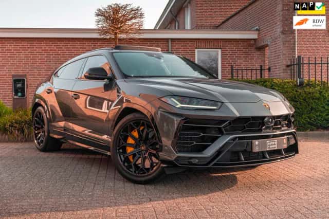 Lamborghini Urus (2019) thumbnail 1