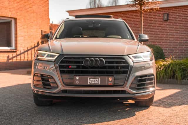 Audi SQ5 (2017) thumbnail 6