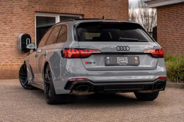 Audi RS 4 (2021) thumbnail 2