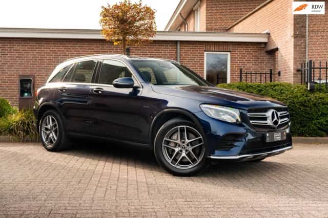 Mercedes-Benz GLC-Klasse (2018) thumbnail 1