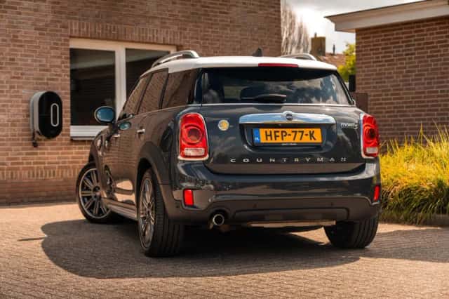 MINI Countryman (2018) thumbnail 2