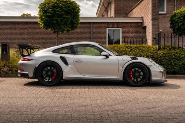 Porsche 911 (2016) thumbnail 4