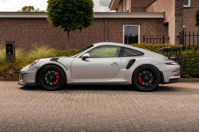 Porsche 911 (2016) thumbnail 5