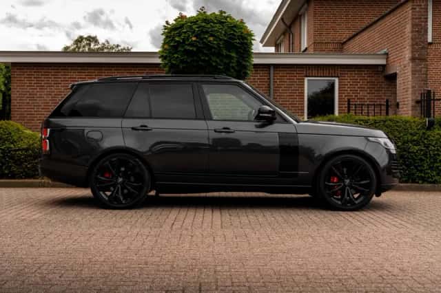 Land Rover Range Rover (2019) thumbnail 4
