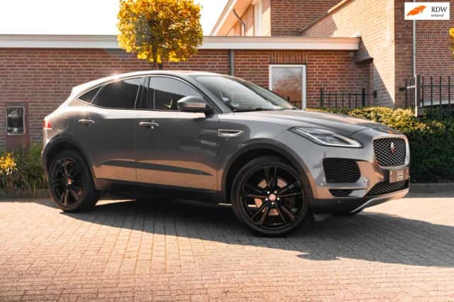 Jaguar E-Pace (2018) thumbnail 1