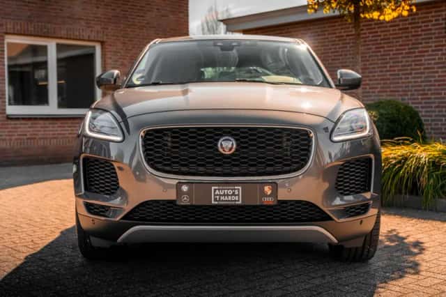 Jaguar E-Pace (2018) thumbnail 6