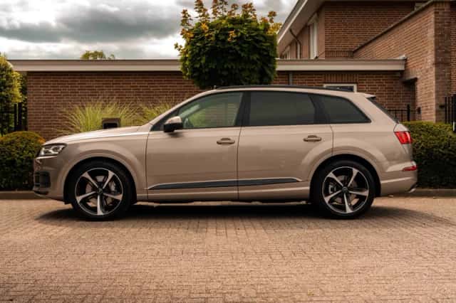 Audi Q7 (2016) thumbnail 4