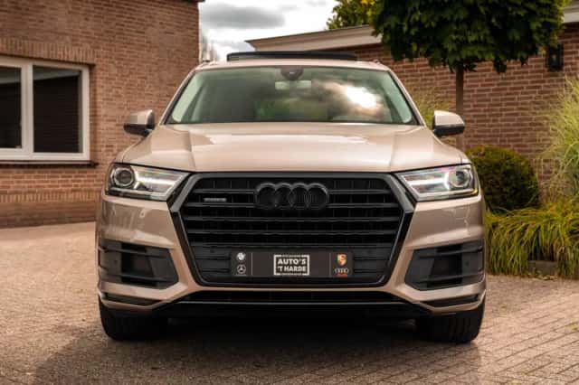 Audi Q7 (2016) thumbnail 6