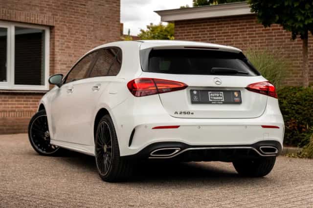 Mercedes-Benz A-Klasse (2023) thumbnail 2