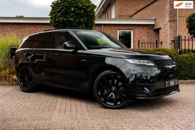 Land Rover Range Rover Sport (2024) thumbnail 1