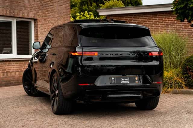 Land Rover Range Rover Sport (2024) thumbnail 2
