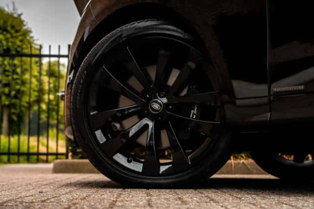 Land Rover Range Rover Sport (2024) thumbnail 3