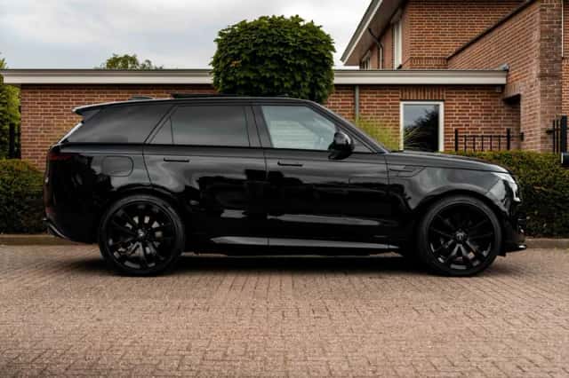 Land Rover Range Rover Sport (2024) thumbnail 4