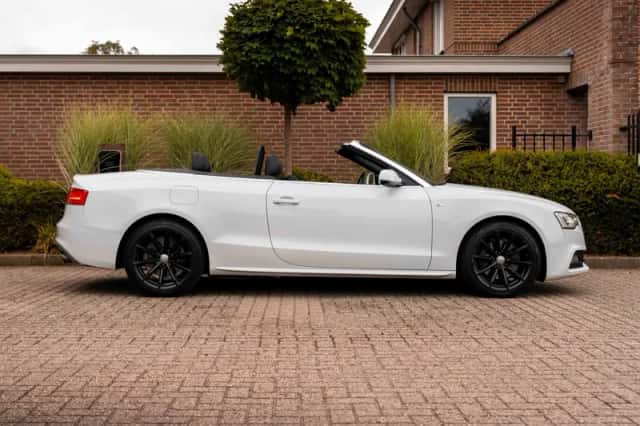 Audi A5 (2016) thumbnail 4