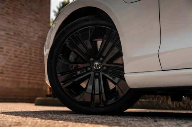 Volvo V60 (2020) thumbnail 3