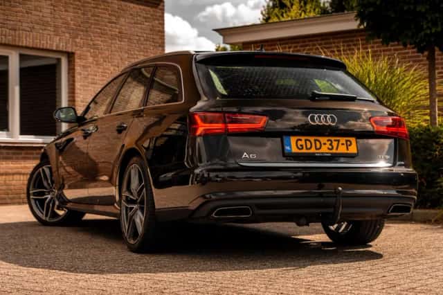 Audi A6 (2015) thumbnail 2