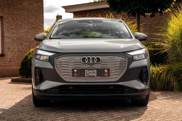 Audi Q4 e-tron (2022) thumbnail 6