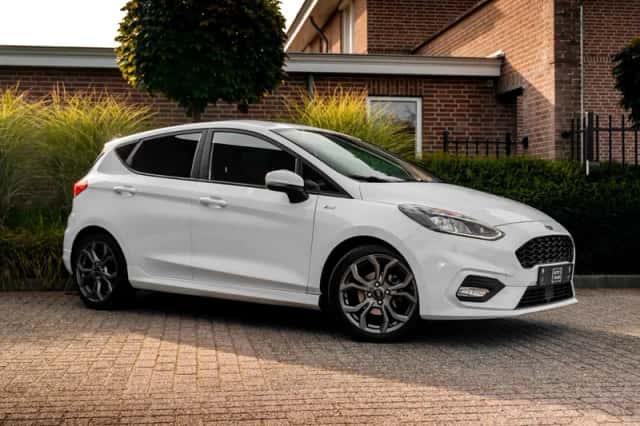 Ford Fiesta (2021) thumbnail 1