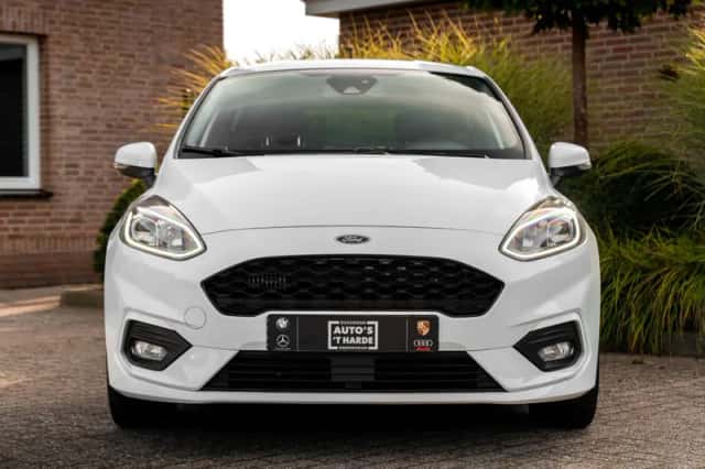 Ford Fiesta (2021) thumbnail 2